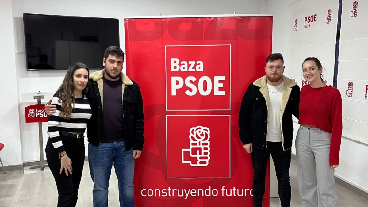 Juventudes socialistas de Serón y Baza se unen para pedir el fin de la autovía del Almanzora.