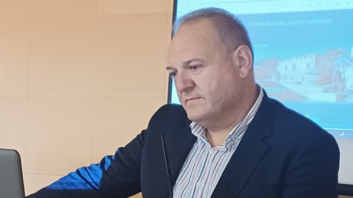 El alcalde de Cuevas del Almanzora, Antonio Fenrández Liria.