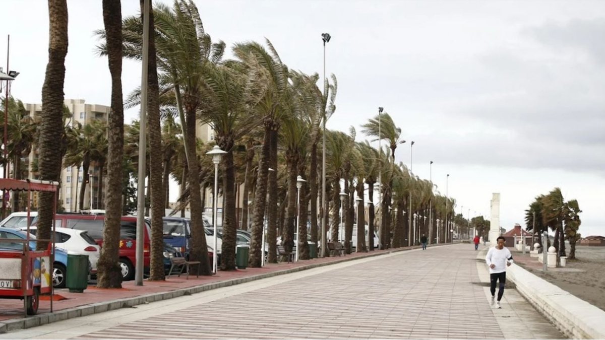 Imagen del paseo marítimo de Almería.