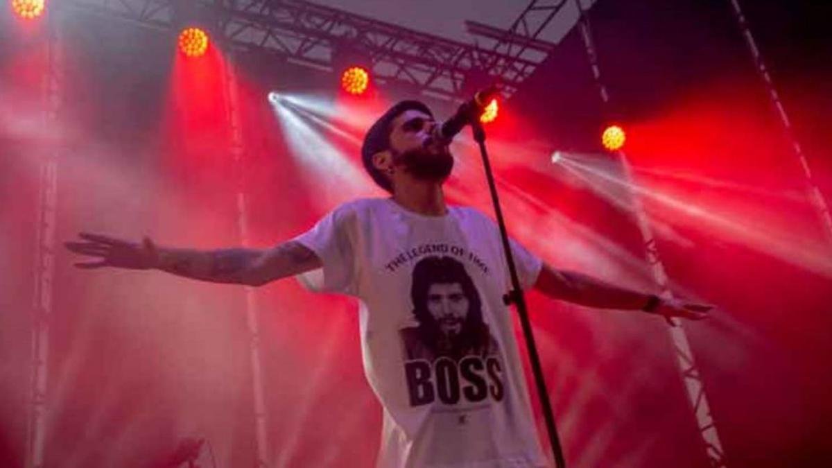 El Bombo en concierto.