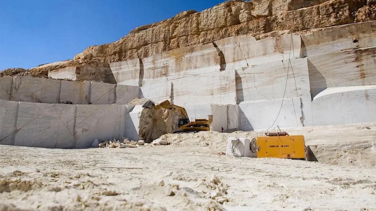 Cantera de mármol en Macael.
