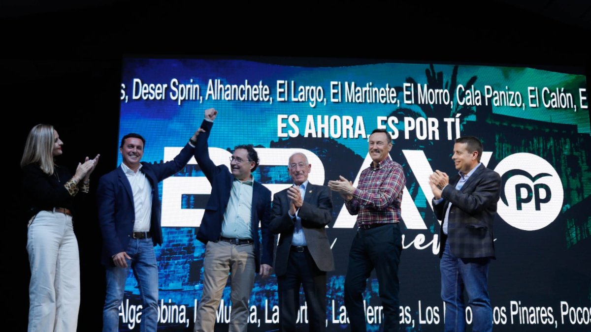 Presentación del candidato popular en la Nave Polivalente.