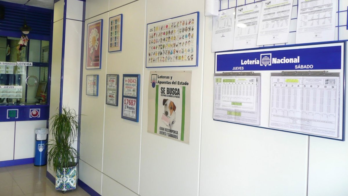 Administración de Lotería en Roquetas de Mar.