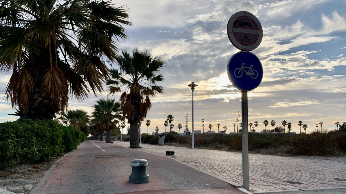 Imagen de archivo del carril bici de la Universidad.