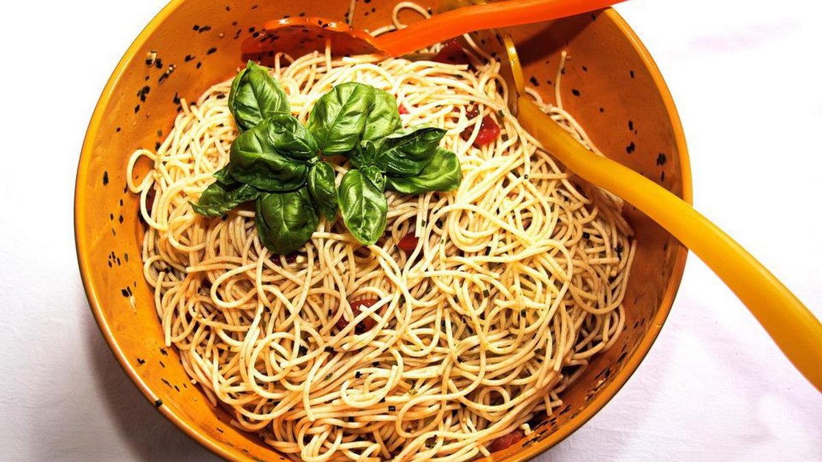Espaguetis para el menú saludable de este lunes.