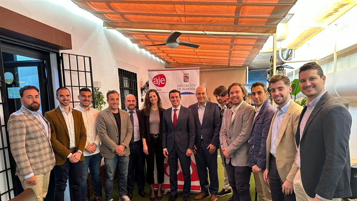 Participantes en el encuentro de \'Negocios a la carta’