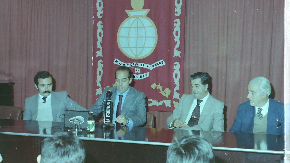 Juan Melero en sus tiempos de federativo con Luis Suárez y Juan Esteban Navajas..