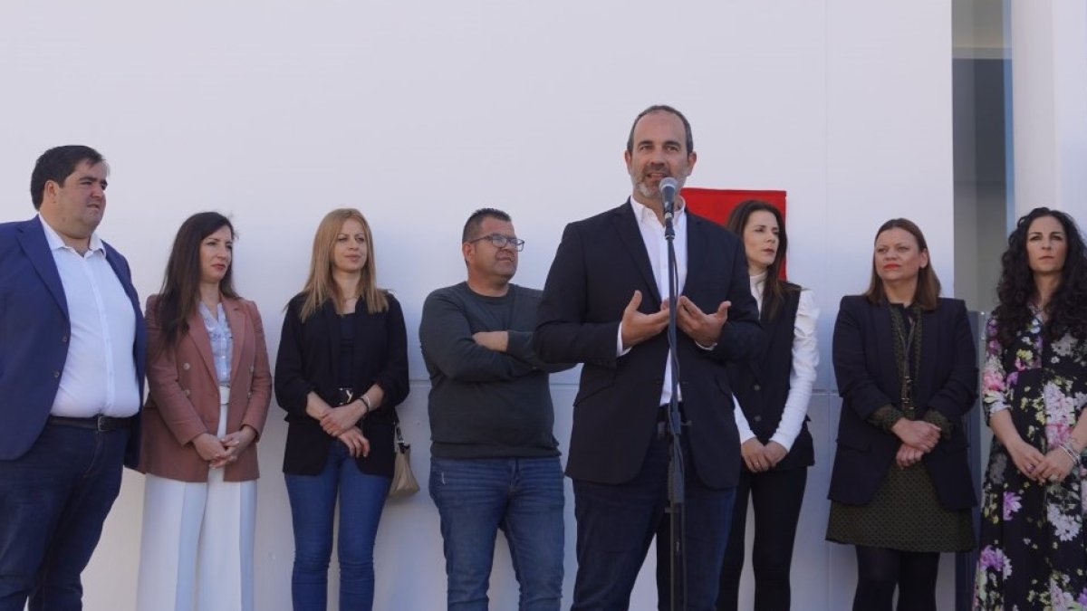 Carboneras inaugura su nuevo centro Almudena Grandes dedicado a las mujeres, los jóvenes, los mayores y el cine.