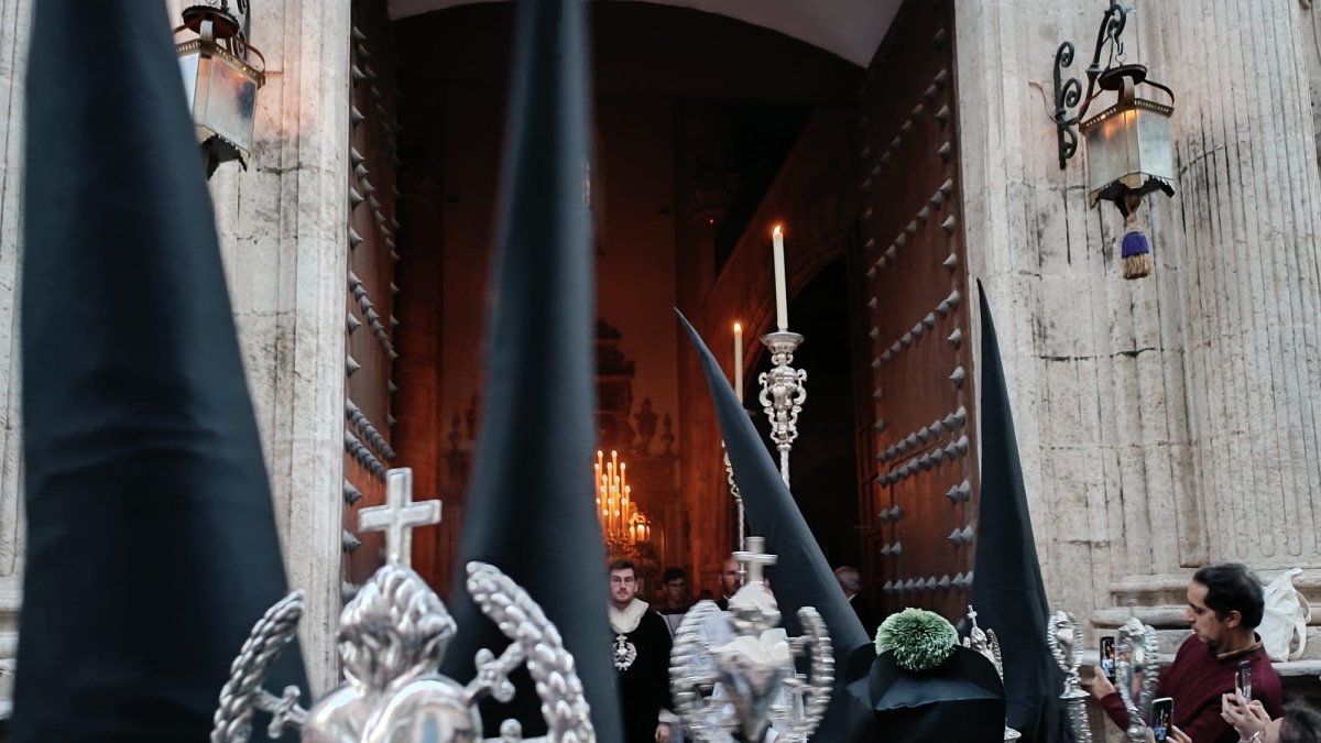 Las varas, objeto de deseo político.