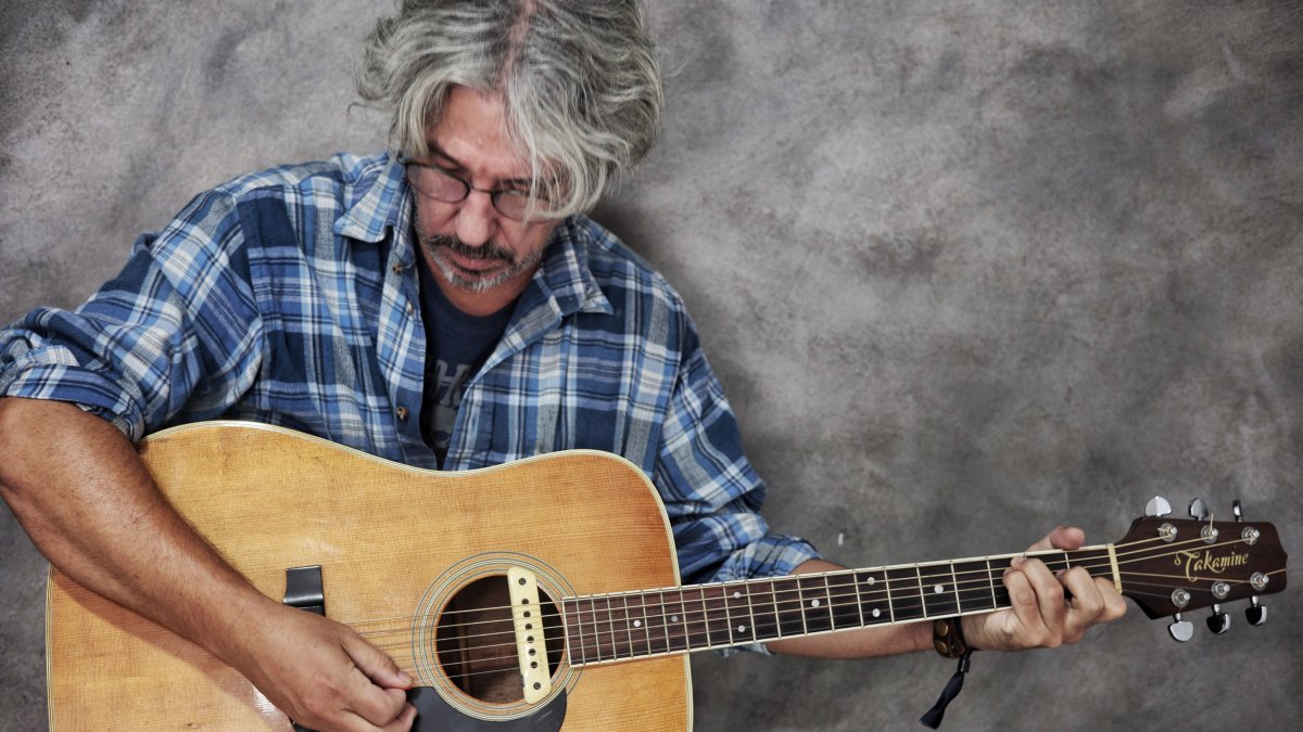 El músico almeriense Nacho Para. / Foto: José Carlos Castaño.