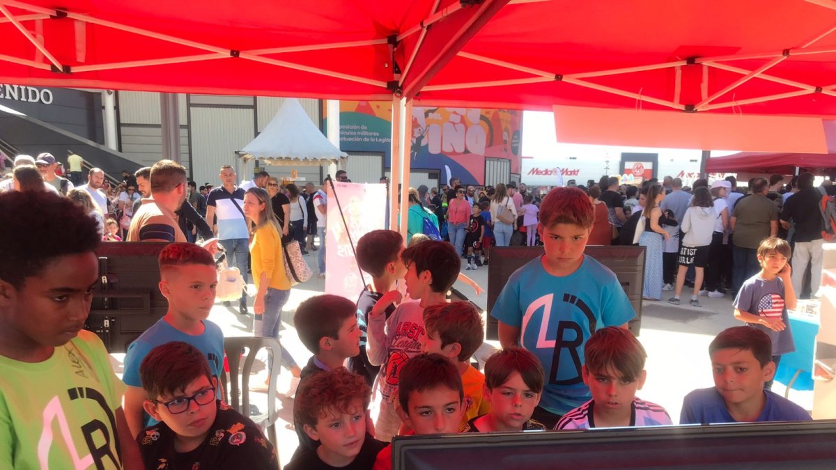 Los pequeños disfrutaron de juegos como el Fifa.