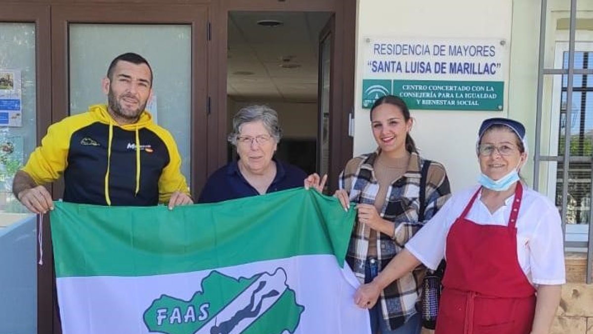 Los organizadores de la prueba hicieron entrega de todas las capturas a la Residencia de mayores.