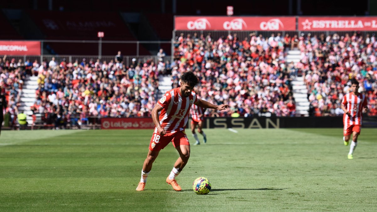 El jugador natural de Barcelona fue titular ante el Athletic en el Mediterráneo.
