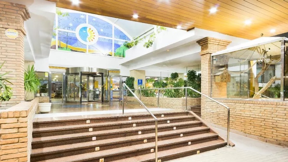 Precios bajos en los hoteles almerienses para el puente de mayo.