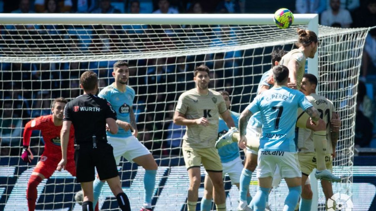 Hernández Hernández en el Celta-Almería.