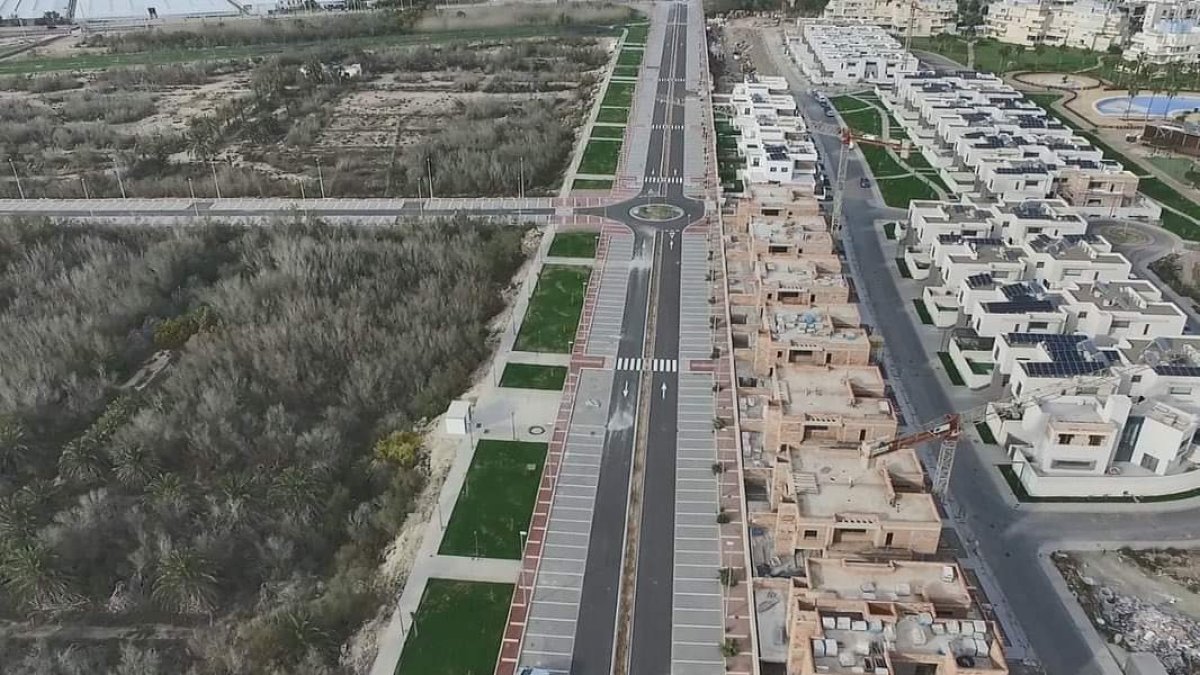 Imagen parcial del sector SUT-1-SM en Almerimar.