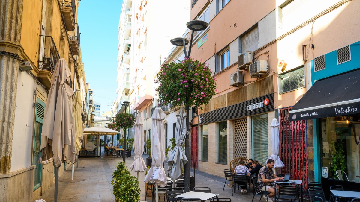 Calles con terrazas en la capital almeriense