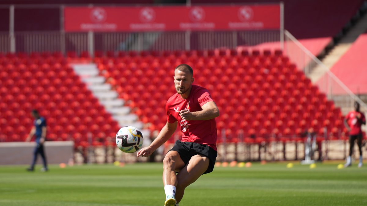 Rodrigo Ely en el entrenamiento en el Estadio de los Juegos Mediterráneos.