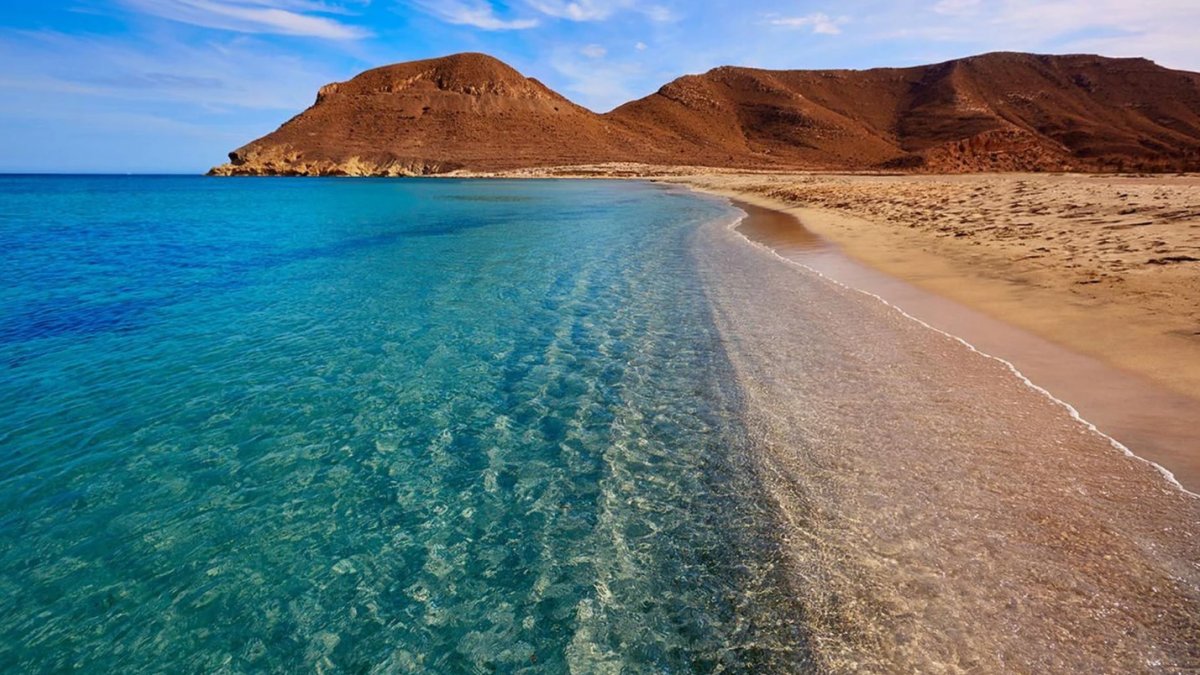 Las playas de Almería, las mejor valoradas de Andalucía por los visitantes.