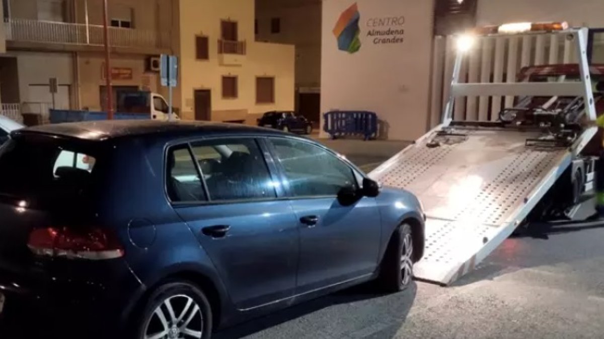 El coche del candidato de Cs.