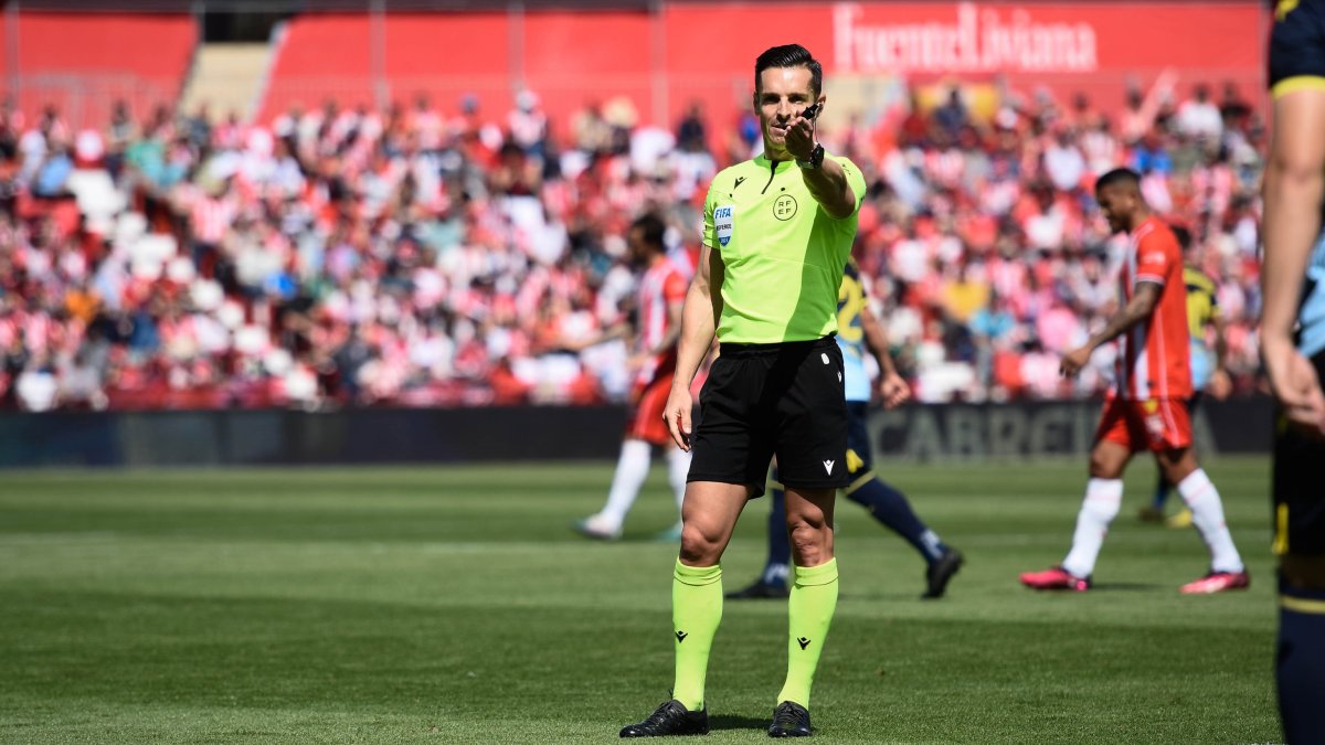 Carlos del Cerro Grande en el Almería-Cádiz que terminó 1-1.
