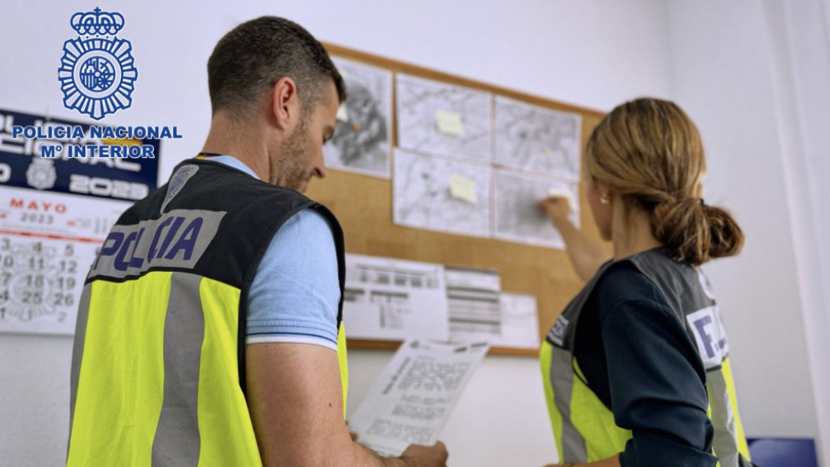 Agentes de la Policía Nacional.