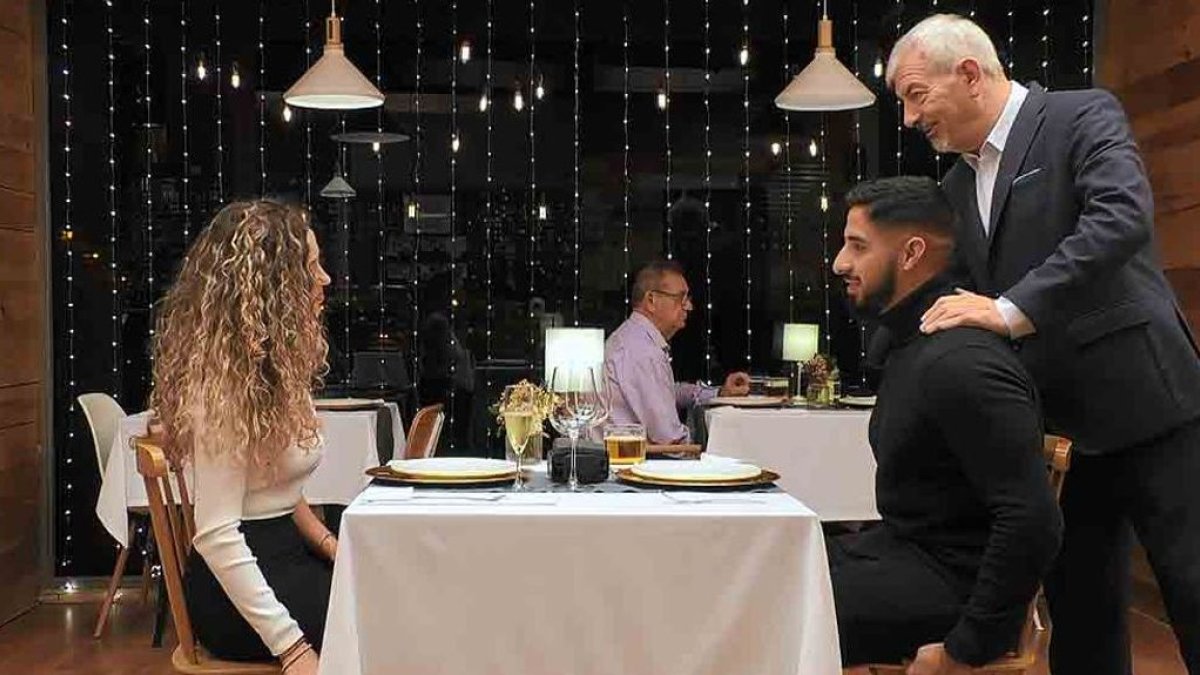 La pareja en First Dates. Foto de Cuatro.