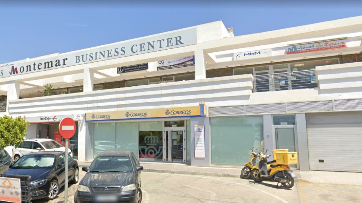 Oficina de Correos de Mojácar, en el centro comercial Montemar.
