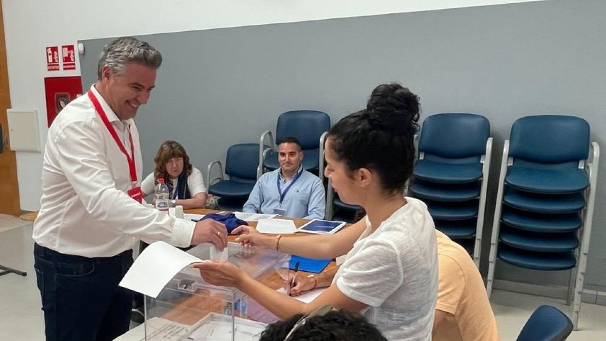 Manuel Jesús Flores Malpica (PSOE) repetirá como alcalde de Viator.