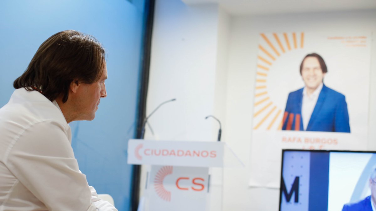 Rafael Burgos, en la sede electoral de Ciudadanos en la Plaza Flores.