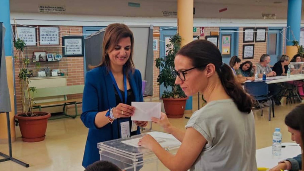 Noelia José Damián López.