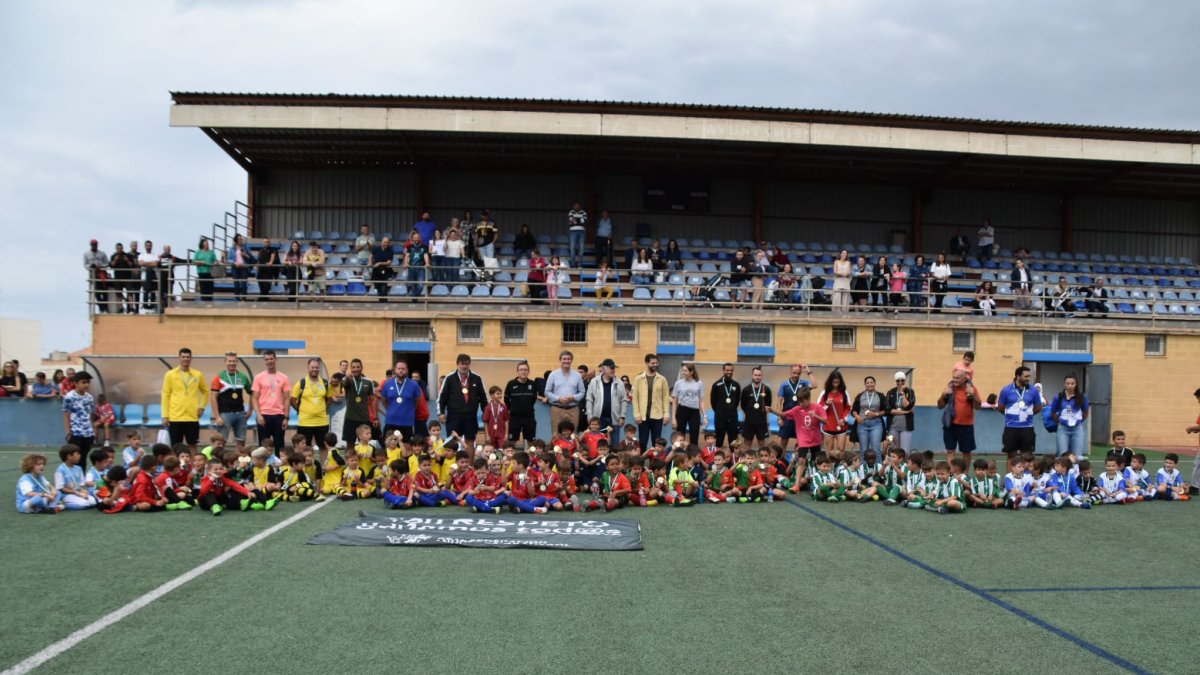 La gran familia del fútbol bebé en Miramar.