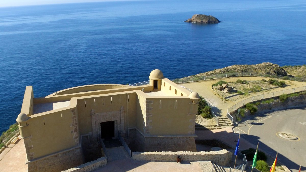 Imagen del Castillo de San Juan de los Terreros.