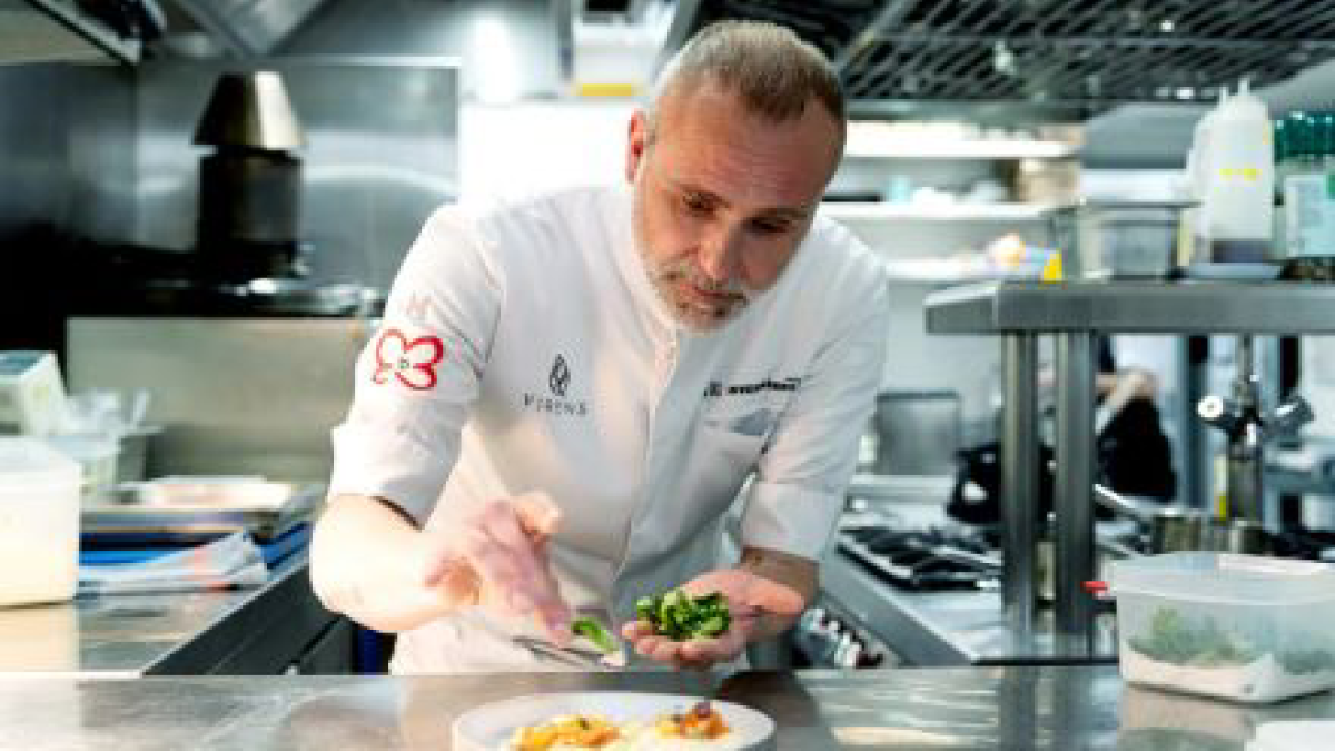 El chef Rodrigo de la Calle colaborará con La Villa.