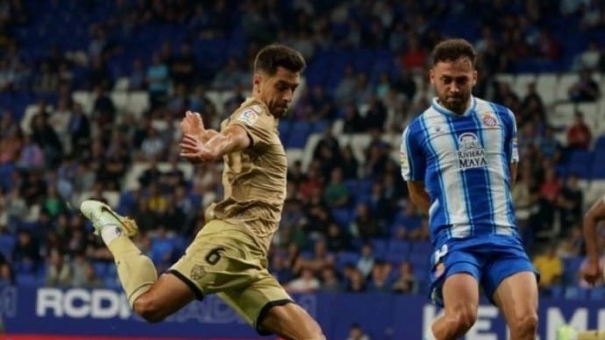 César de la Hoz en el Espanyol-Almería.