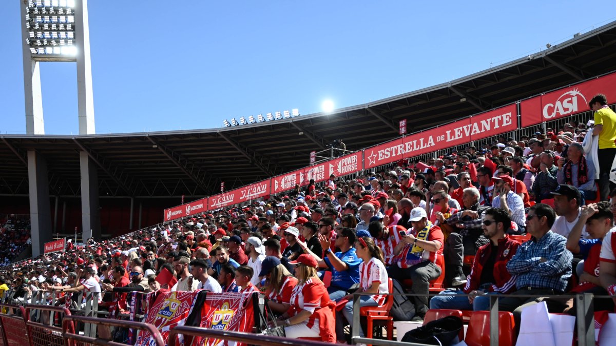 Sería una gran noticia que se fijara un precio de 25 euros para los partidos fuera de casa.