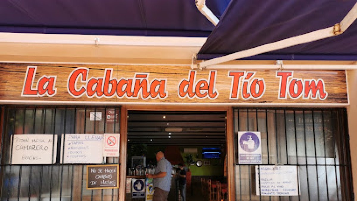 La Cabaña del tío Tom, lugar clásico de tapeo en El Zapillo.