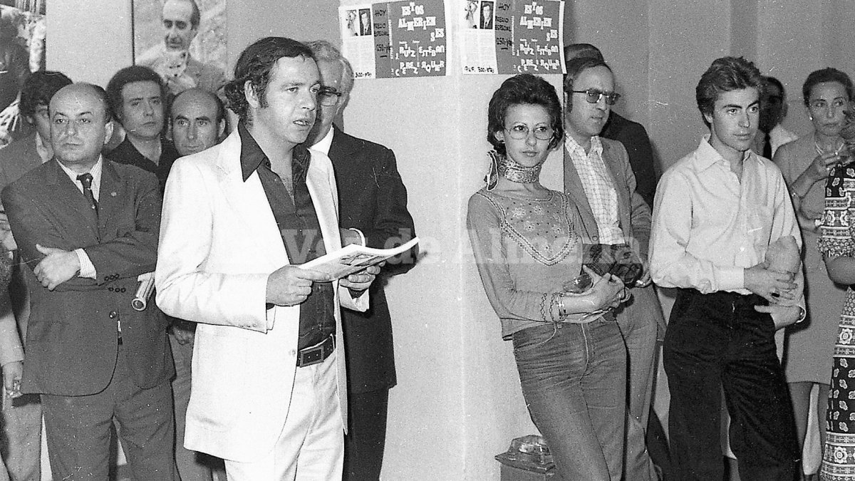 Jesús Ruiz Esteban en la presentación de su libro de entrevistas ‘Estos almerienses’, en el año 1974.