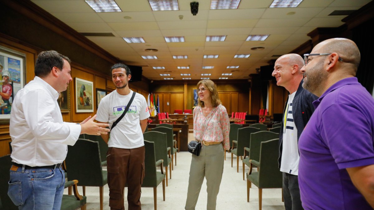 Fernando Giménez ha recibido a la comitiva francesa.