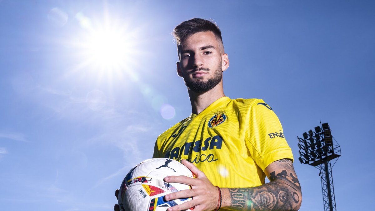 Álex Baena prepara las maletas para seguir creciendo.