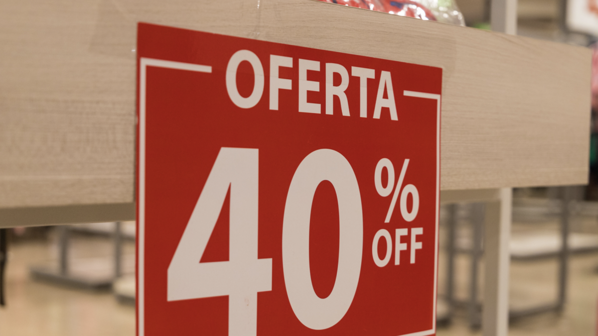 Aprovecha las rebajas de verano para renovar tu guardarropa con increíbles ofertas