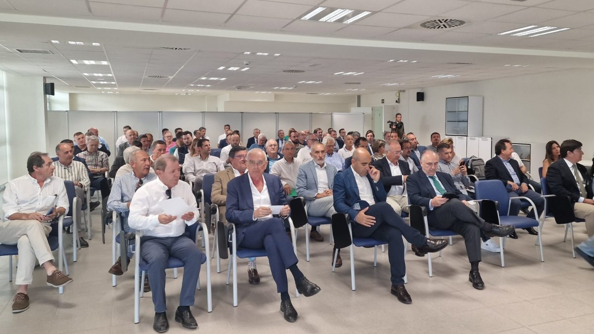 Gran asistencia a la jornada sobre aguas regeneradas y desaladas en Tecnova