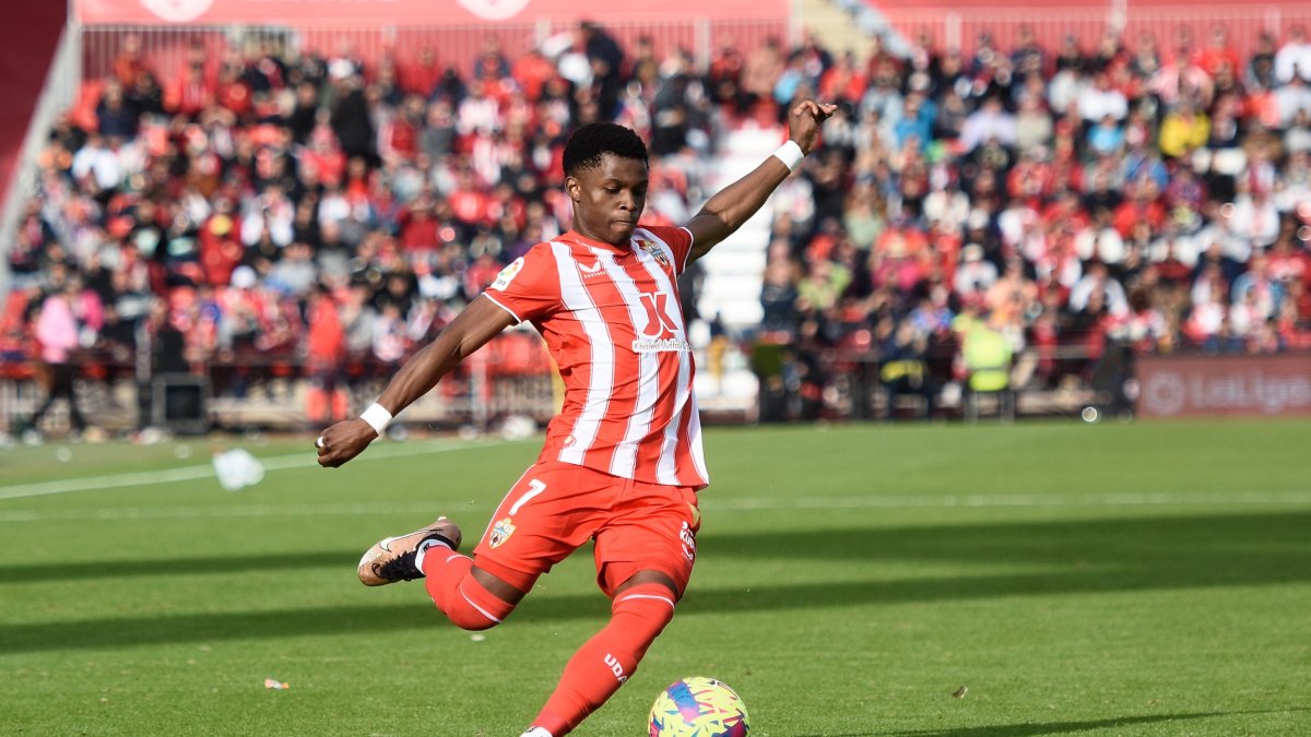 Ramazani en el Almería-Real Sociedad. Una de las pocas veces que fue titular en casa.