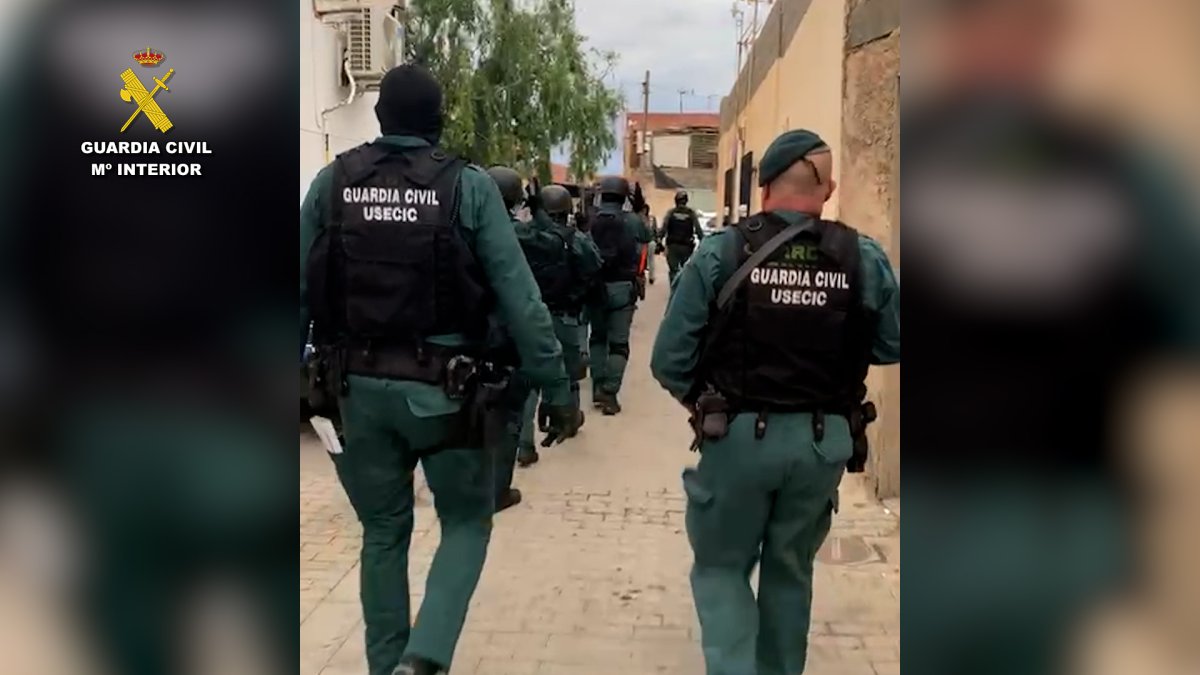 La Guardia Civil desarrolla una operación contra el cultivo de marihuana.