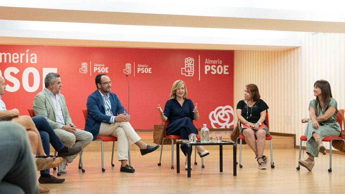 La ministra Pilar Alegría ha visitado Almería este viernes.