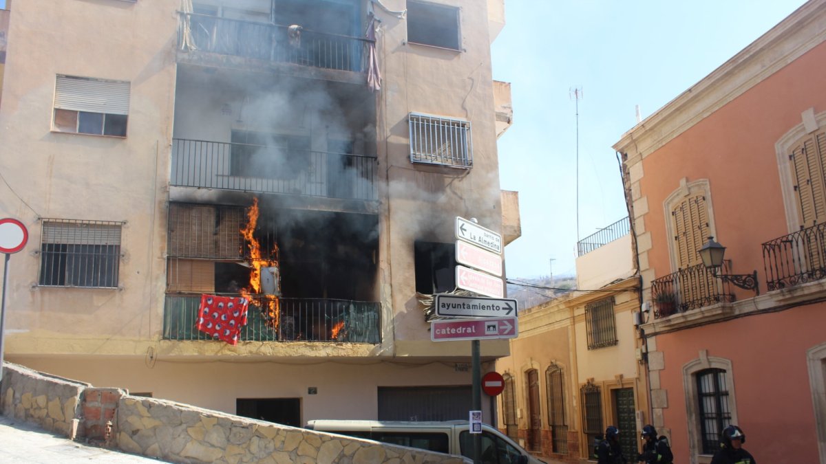 Incendio en el casco histórico.