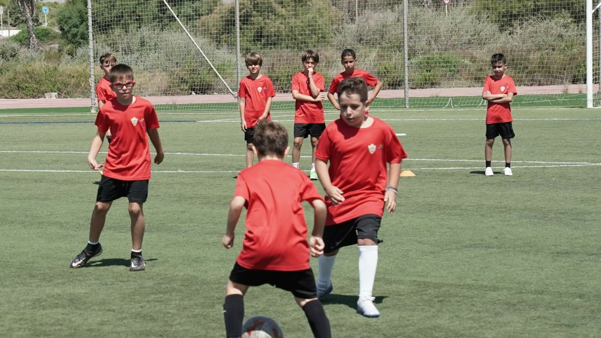 El Campus de Verano de la Fundación de la UD Almería, en marcha.