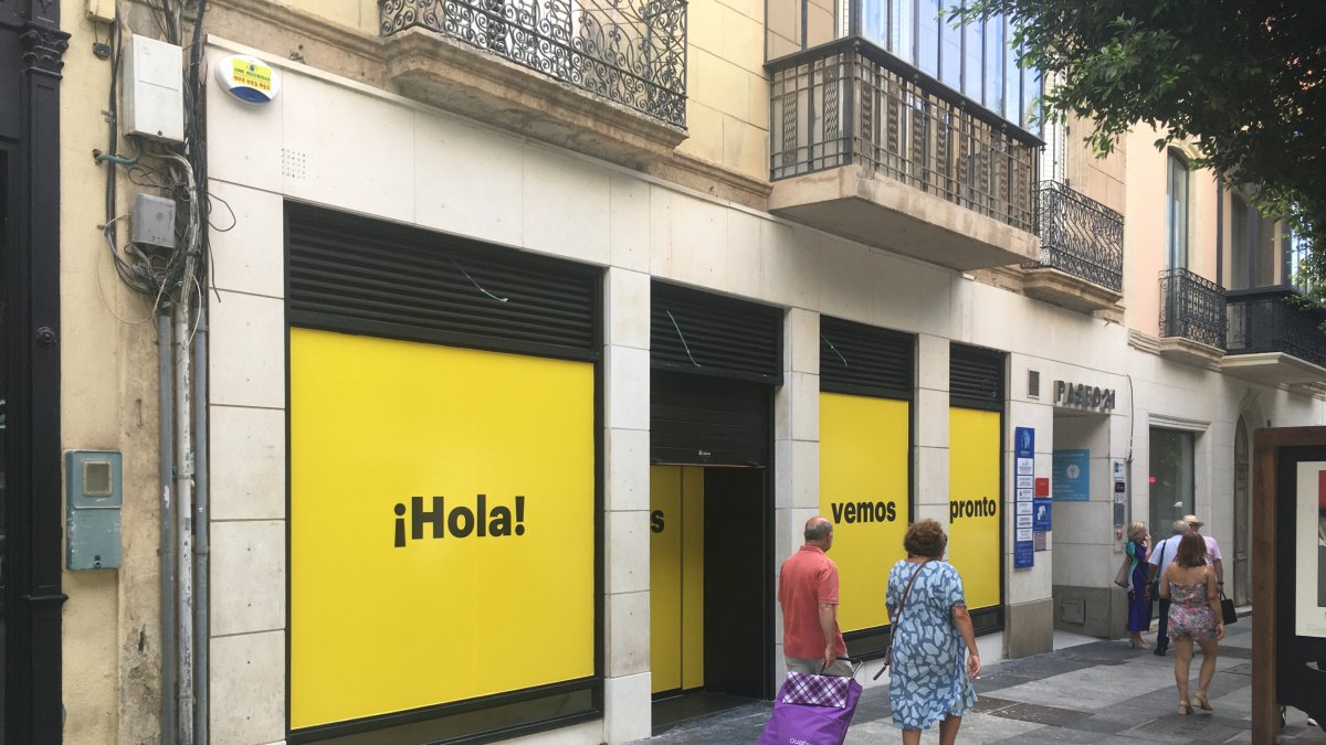 El nuevo comercio está a punto de abrir.