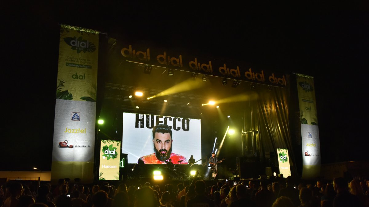 El Palmeral de Vera durante la actuación de Huecco en \'Dial al Sol\'.