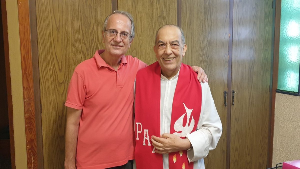 Don Antonio en la Sacristía de la Iglesia de San Ildefonso.